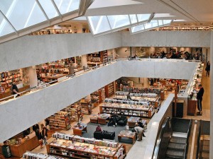 Librería Stockmann, en Helsinki. Crédito: Jean-Pierre Dalbéra.