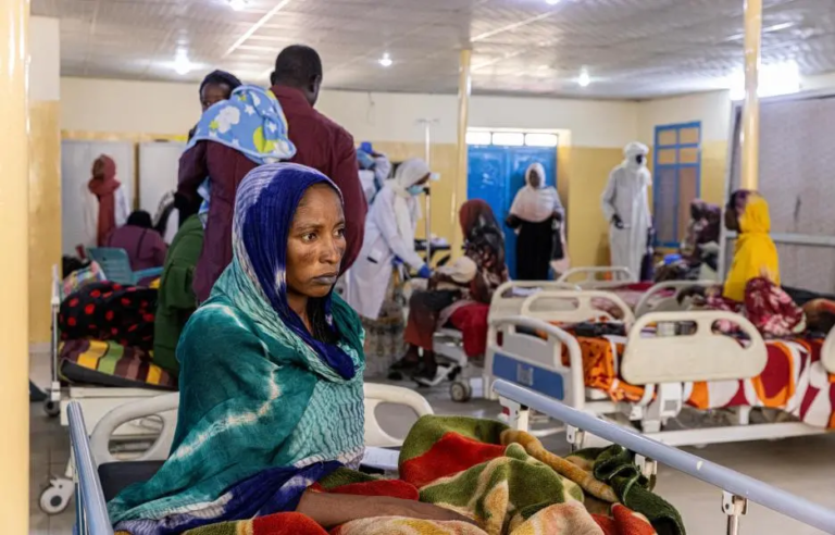 Pacientes En Un Hospital De La Ciudad De Zalingei En La Regi N De