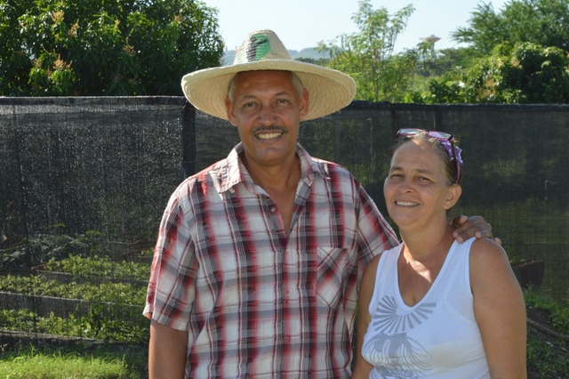 El matrimonio de Damaris González y Omar Navarro concibe su finca en el oriente de Cuba como un sistema integral de agroecología. Crédito: Cortesía de Randy Rodríguez Pagés/ SEMlac
