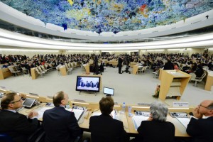 Vista general de participantes durante el 28 periodo de sesiones del Consejo de Derechos Humanos de la ONU, celebrado entre el 2 y el 27 de marzo en Ginebra. Crédito: Jean-Marc Ferré/Un Photo