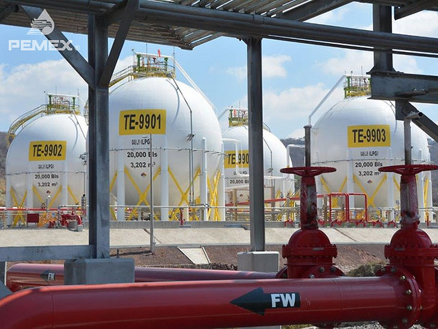 Una de las terminales de distribución de gas de Petróleos Mexicanos, un hidrocarburo que se proyecta que el esquisto aporte 45 por ciento de la producción en mexicana 2026. Crédito: Pemex