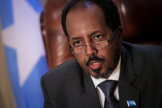 El presidente de Somalia, Hasan Sheij Mohamud, en su oficina presidencial. Crédito: Stuart Price/ONU