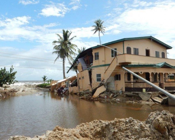 Daños provocados por las inundaciones en Trinidad en noviembre de 2014. Crédito: Rajiv Jalim