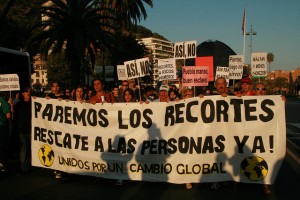 Miles de personas protestaban en 2012 por las reformas emprendidas por el gobierno de Mariano Rajoy. Crédito: Inés Benítez/IPS