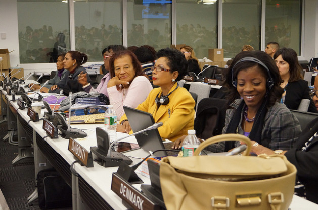Delegadas presentes en la Comisión 57 sobre la Condición de la Mujer, celebrada en la sede de la ONU en marzo de 2013. Crédito: Lusha Chen/IPS