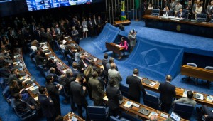 En Brasil, 24 de los 81 senadores están involucrados en el escándalo de corrupción y en las denuncias de autoridades de la constructora Odebrecht, en las que figuran ocho ministros, 24 senadores, 39 diputados y 12 gobernadores de estado, entre los que hay políticos de los principales partidos. Crédito: Lula Marques/AGPT.