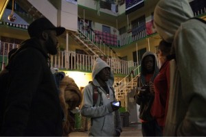 Un grupo de haitianos en Tijuana, ciudad fronteriza con Estados Unidos, en el estado de Baja California, en México. Crédito: Andalusia Knoll Soloff/EnelCamino