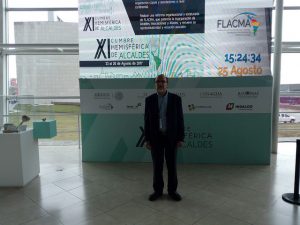 Antonio Zurita, director general de la Unión de Ciudades Capitales Iberoamericanas (UCCI), durante su participación en la XI Cumbre Hemisférica de Alcaldes, en la ciudad de Pachuca, al este de Ciudad de México. Crédito: Emilio Godoy/IPS