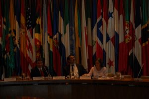 El ministro de Medio Ambiente de Chile, Marcelo Mena, durante su exposición ante los periodistas. Crédito: IPS