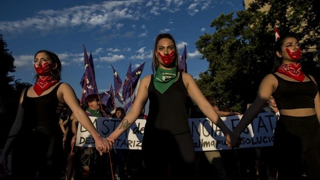 Activistas chilenas por los derechos de las mujeres, durante una manifestación contra la violencia de género. Crédito: Crisis Group