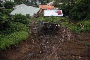 Los daños y las pérdidas dejadas por los eventos climáticos extremos en San Vicente y las Granadinas ascienden a millones de dólares en los últimos años. Crédito: Kenton X. Chance/IPS.