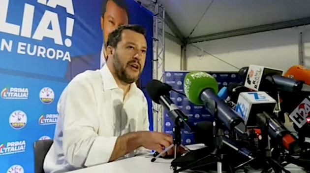 El ministro del Interior de Italia, Matteo Salvini, durante la rueda de prensa que brindó el 27 de mayo, tras el éxito de su partido, la Liga Norte, en las elecciones europeas. Crédito: Liga Norte