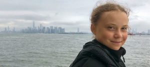La activista juvenil Greta Thunberg llega a Nueva York el 29 de agosto, a bordo del velero Malizia II, tras 18 días de travesía, para participar en la Cumbre sobre la Acción Climática el 23 de septiembre. Crédito: ONU