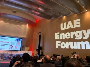 Foro Internacional de Energía de los Emiratos Árabes Unidos, uno de los encuentros sobre energías solar y eólica celebrado el mes pasado en EAU, en línea con la intención de la región del Golfo de incorporar energías renovables y promocionarse como una zona baja en carbono
