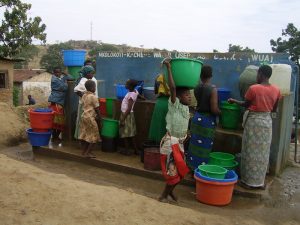 Malawi, uno de los países más pobres del mundo, simplemente no tiene los recursos financieros para combatir la trata de personas. La mitad de sus 18 millones de habitantes viven por debajo de la línea de pobreza, lo que los hace vulnerables a caer víctimas del delito, la mayoría mujeres jóvenes y niñas. Foto: Charles Mpaka / IPS