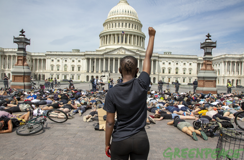 Una de las protestas en Washington, ante el Capitolio, sede del Congreso de Estados Unidos, por la muerte de George Floyd. Foto: Greenpeace