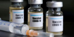 Frascos de una vacuna contra la Covid estudiados por la OPS.