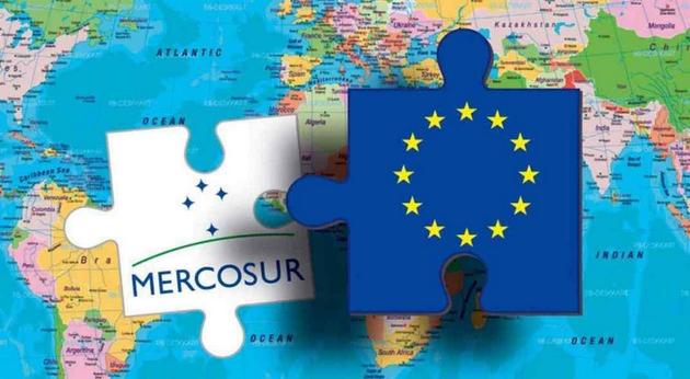 Piezas de rompecabezas que simbolizan cómo el acuerdo Mercosur-UE se tambalea.