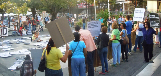 Organizaciones de la sociedad civil en Venezuela, que apoyan frecuentes reclamos por derechos básicos como alimentación y salud, se encuentran en la mira del gobierno, según expertos en derecho humanitario de la ONU. Foto: Web Convite