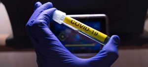 Un año después de la declaración oficial de la pandemia, el enorme impacto demográfico del coronavirus se hace cada vez más evidente a medida que se recopilan y analizan más datos. Foto: Naciones Unidas