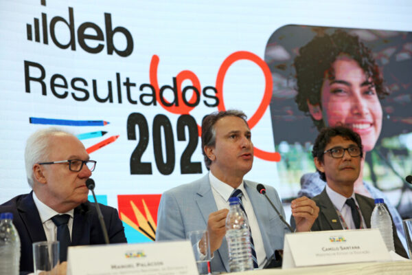 En Brasil hay un gran consenso sobre que la educación es una prioridad, pero ello no evita que los avances en el sector sean lentos y que la mayoría de las metas para mejorarla se incumplan.