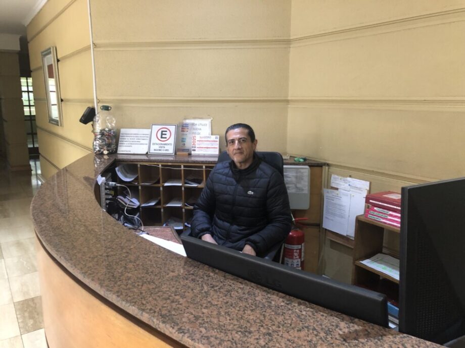 En Chile hay 1,6 millones de migrantes, equivalentes a 8,8 % de la población. De ellos, 250 000 sobreviven sin documentos y esperan una regularización que les haga justicia, revelan datos del nuevo censo revelados este mes de mayo.