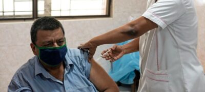 La esperanza de vida se ha reducido en el mundo 1,8 años, revertiendo décadas de avances, asegura en un estudio la Organización Mundial de la Salud (OMS).