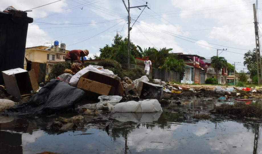 Basura en las calles empeora el paisaje urbano de Cuba : IPS Agencia de ...