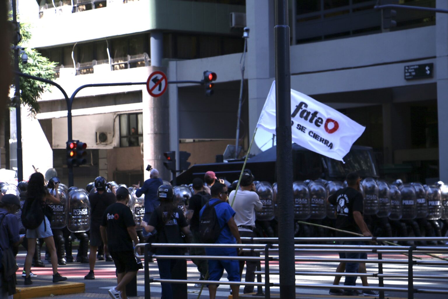 La-Argentina-de-Milei-tumba-la-industria-1-1536x1024